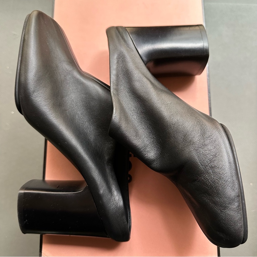 Acne Studios Black Soft Leather Mule - 37